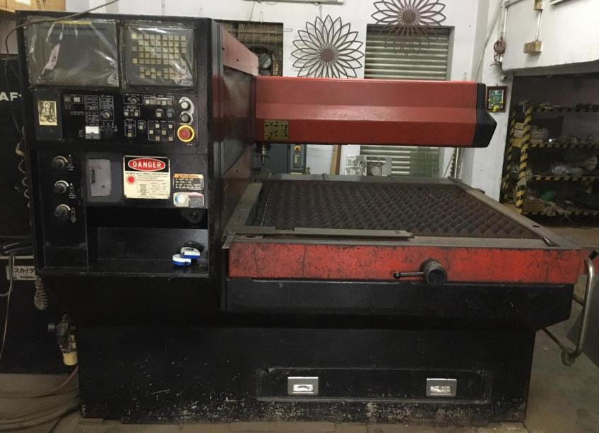 Laser Metal Cutting Machine Amada Quattro 1 KW