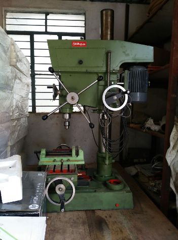 Siddhapura Vertical Drilling Milling Machine 6DMU